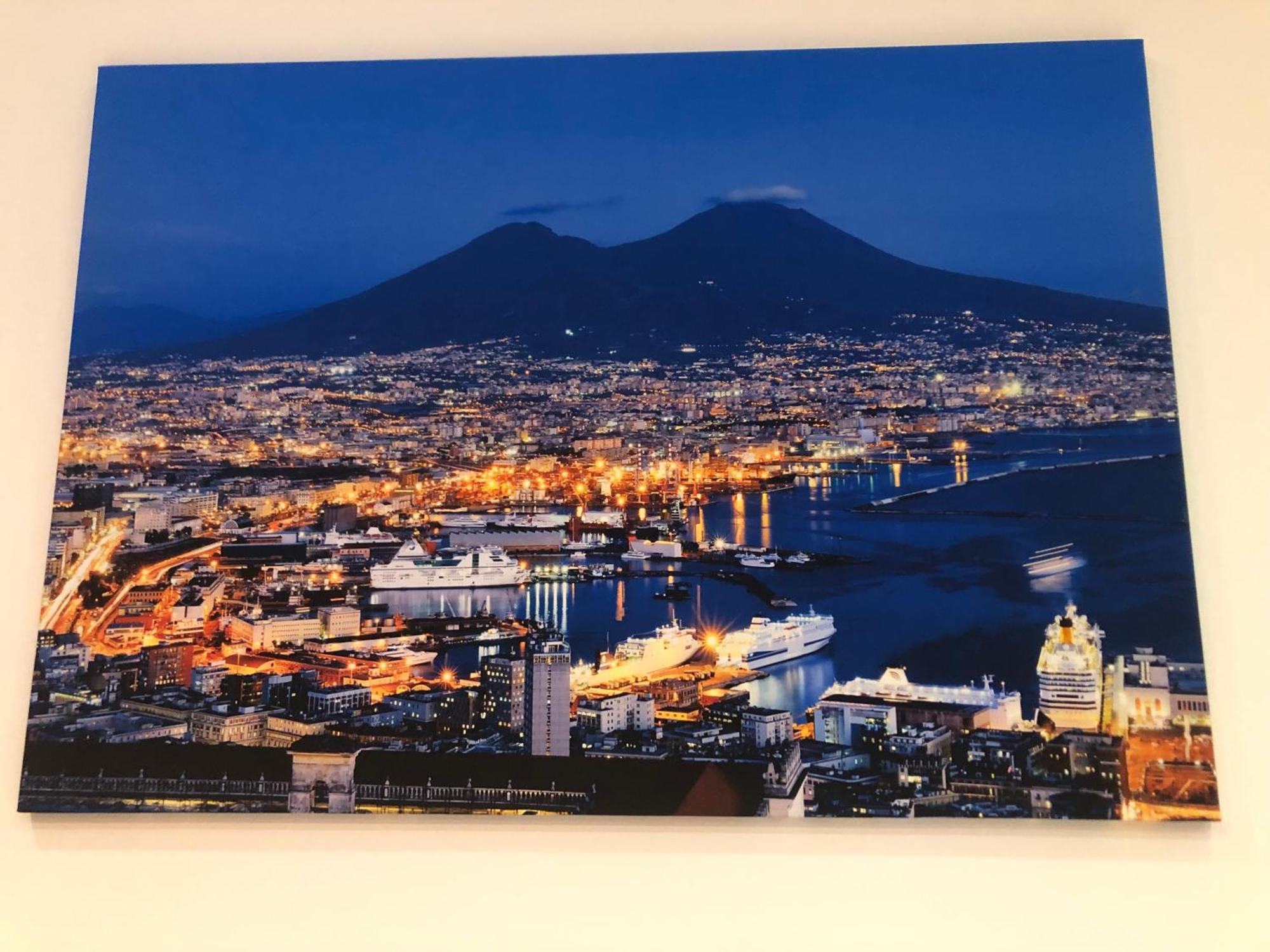 Homenapoli * Naples